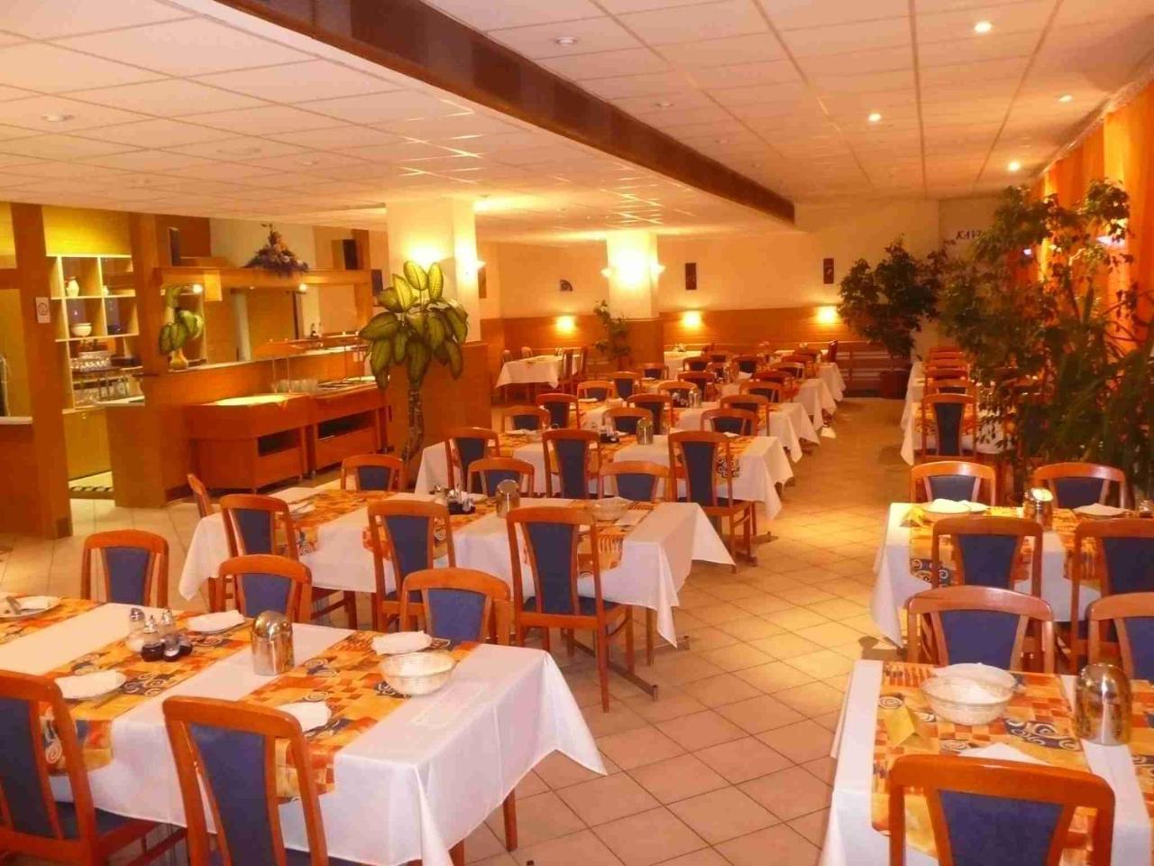 Hotel Pramen - Sivek Hotels 杜丁西 外观 照片